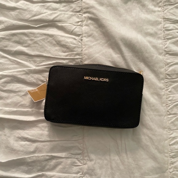 NWT Michael Kors belt bag - Picture 1 of 5
